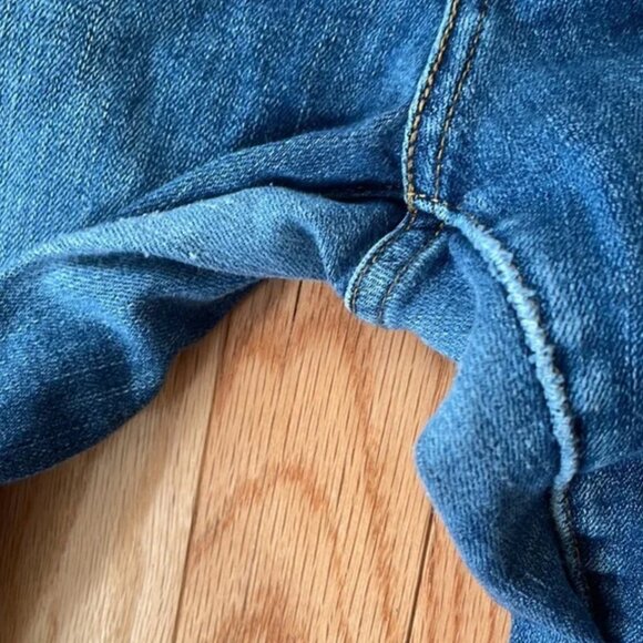 Levi's Jeans Womens 32 Blue 711 Mid Rise Skinny Distressed Medium Wash Casual - Picture 6 of 9